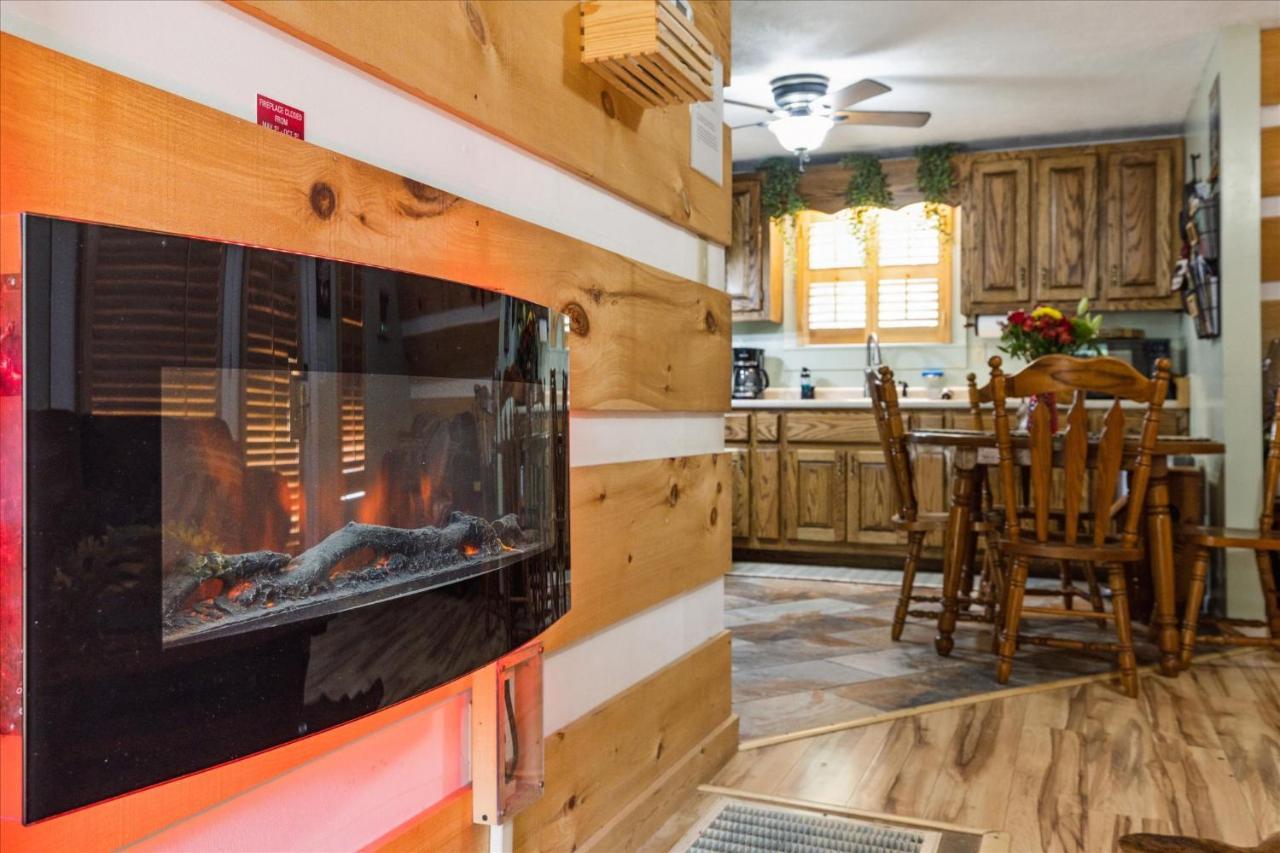 Smokey Max Chalet Sevierville Eksteriør bilde