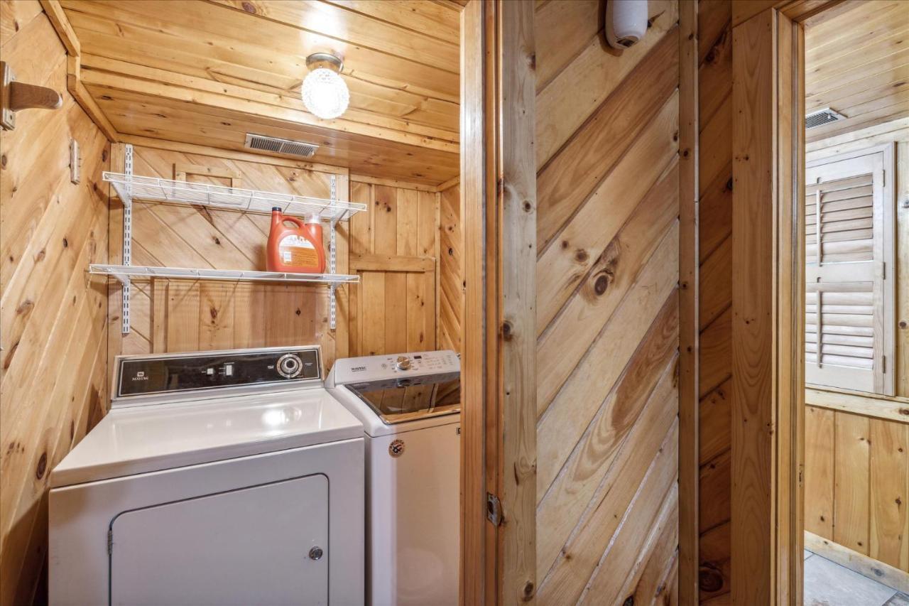 Smokey Max Chalet Sevierville Eksteriør bilde